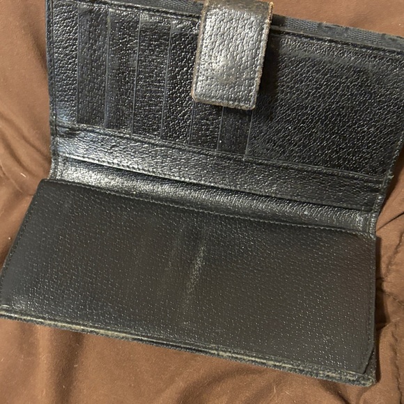 Gucci Black Canvas Clutch with Silver Accent - Picture 5 of 8